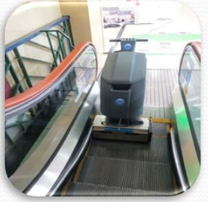 Escalator Cleaning Machine
