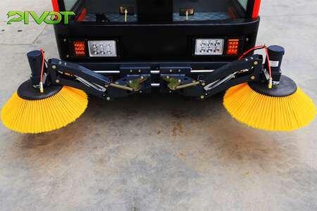 11 G2400 Side Broom and Water Spray Electric Ride-On Sweeper Machine Pivot Cleaning Machinery