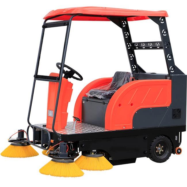 Multifunction Ride On Outdoor Road Sweeper
