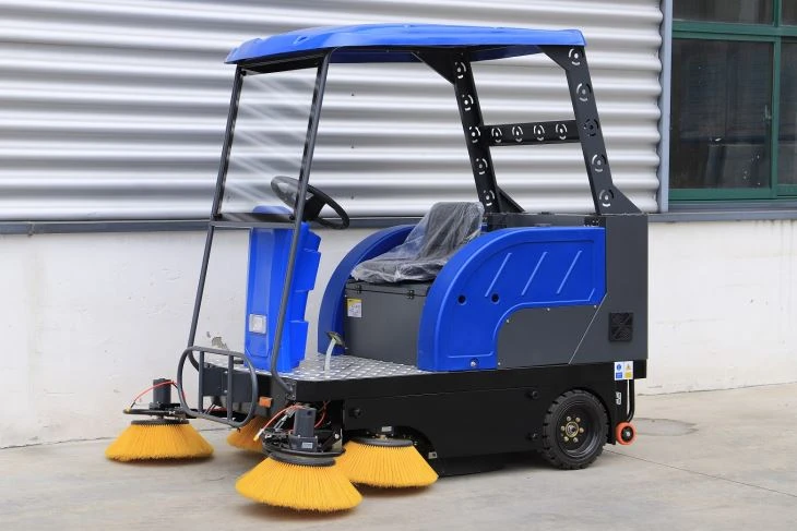Factory Supplier Road Sweeping Machine