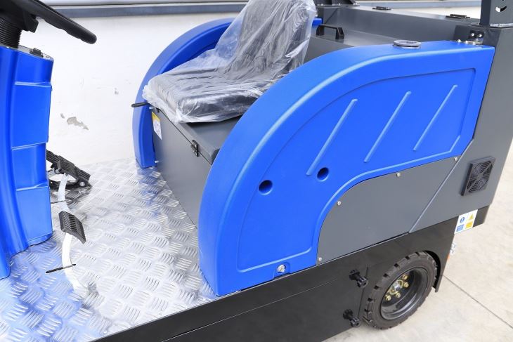 Factory Supplier Road Sweeping Machine