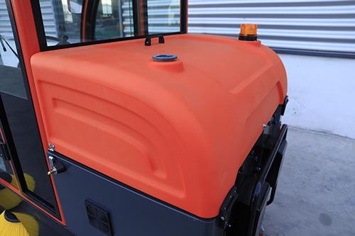 Fully Enclosed Sweeper